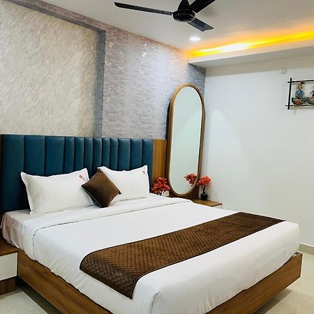 Viola Suites Hyderabad Eksteriør bilde