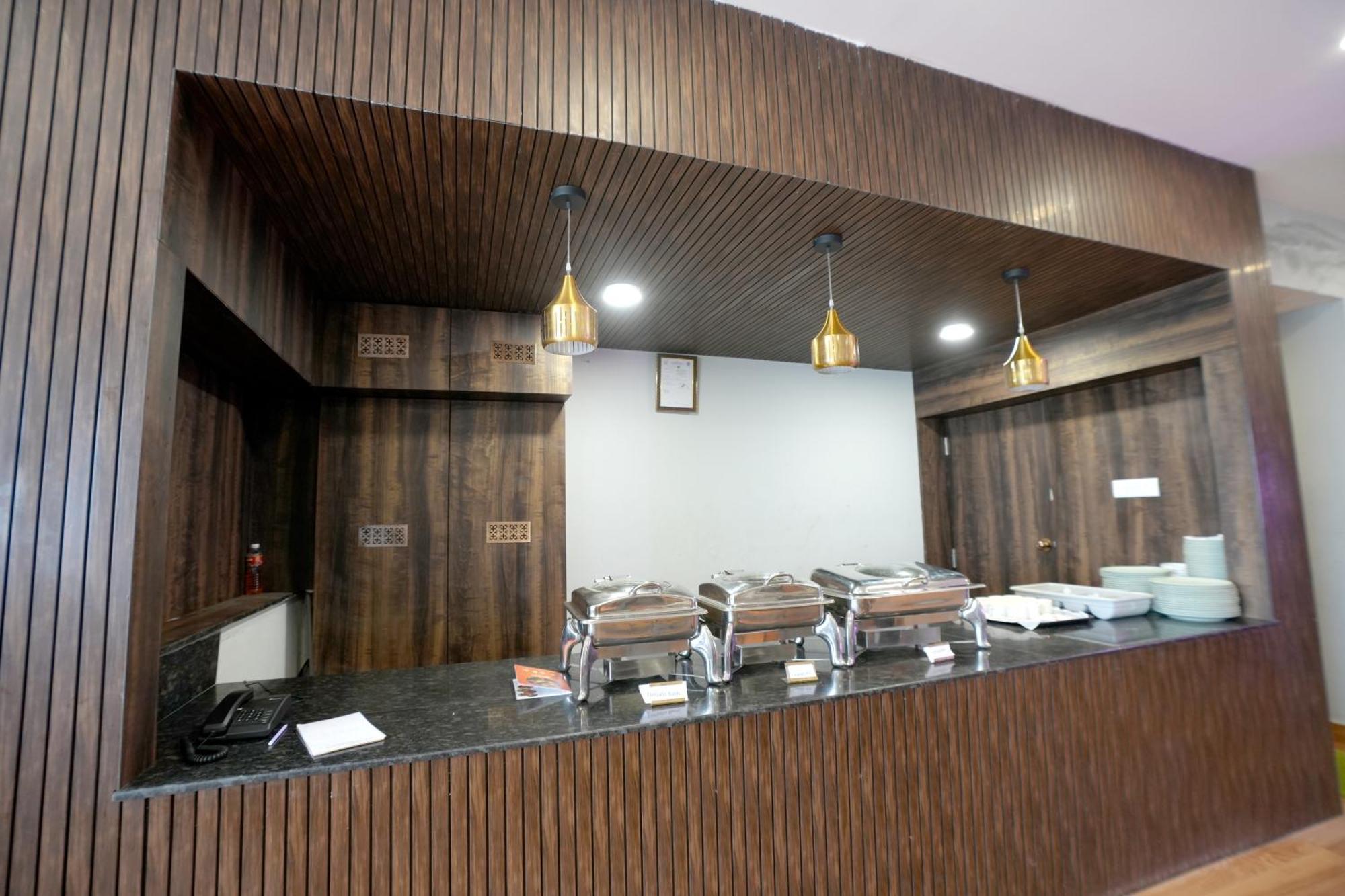 Viola Suites Hyderabad Eksteriør bilde