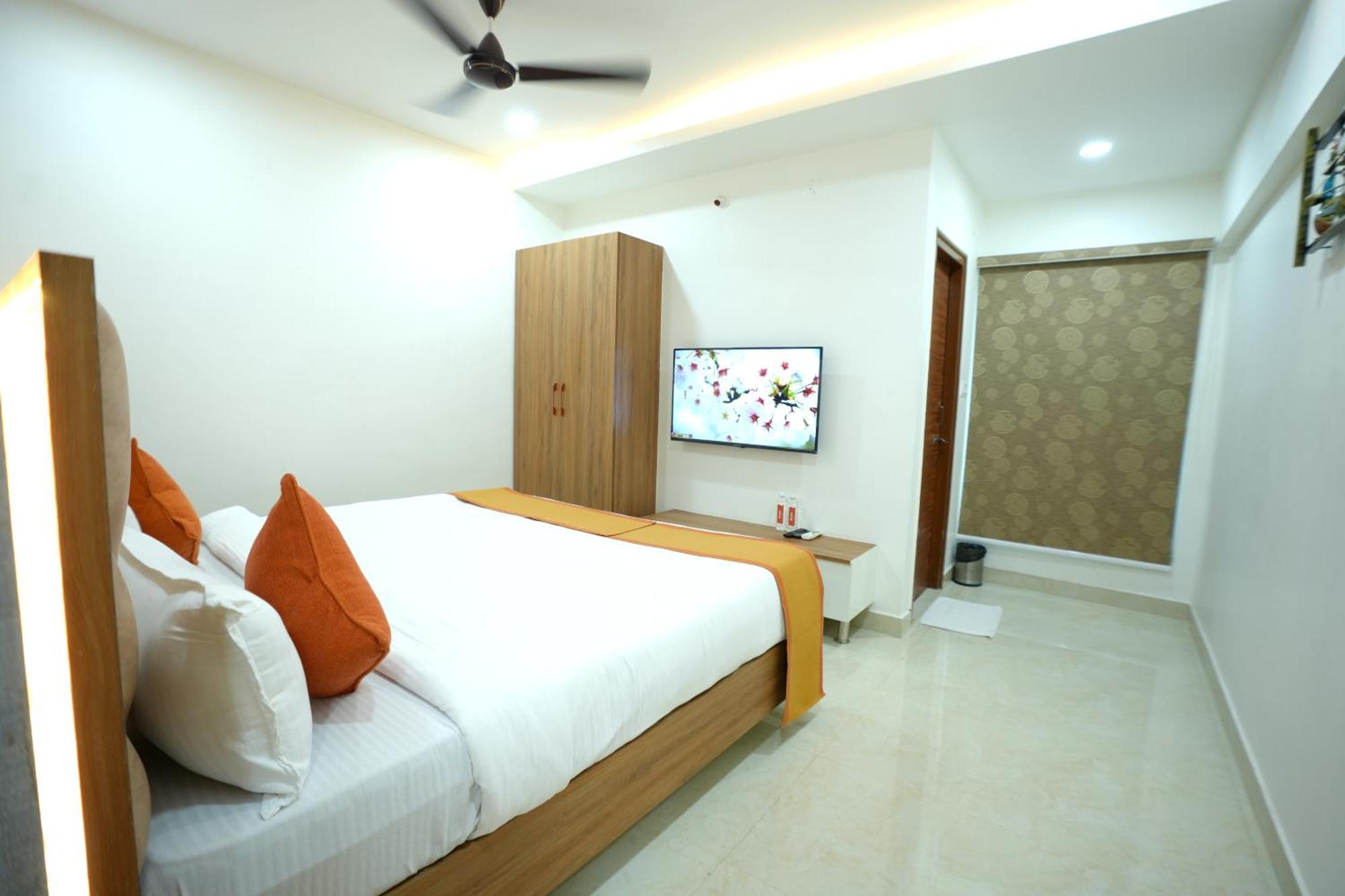 Viola Suites Hyderabad Eksteriør bilde