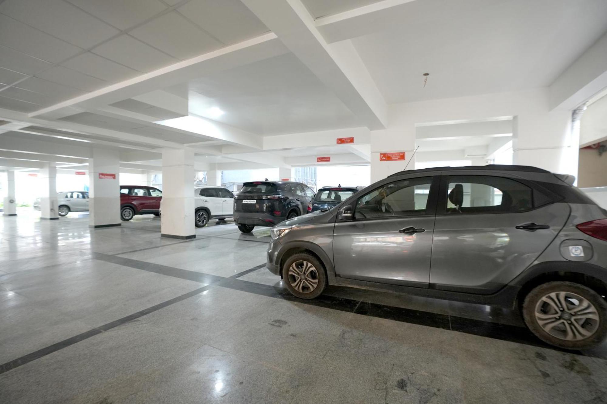 Viola Suites Hyderabad Eksteriør bilde
