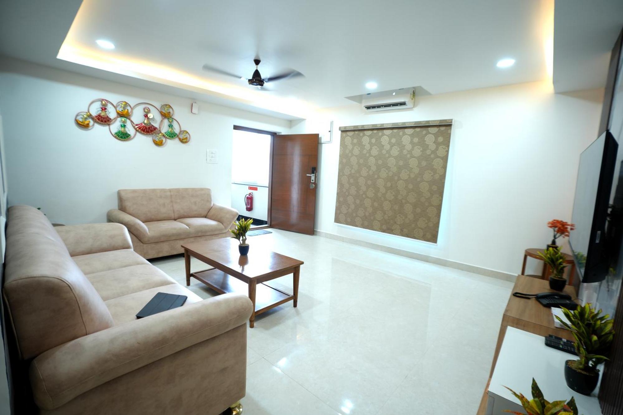 Viola Suites Hyderabad Eksteriør bilde