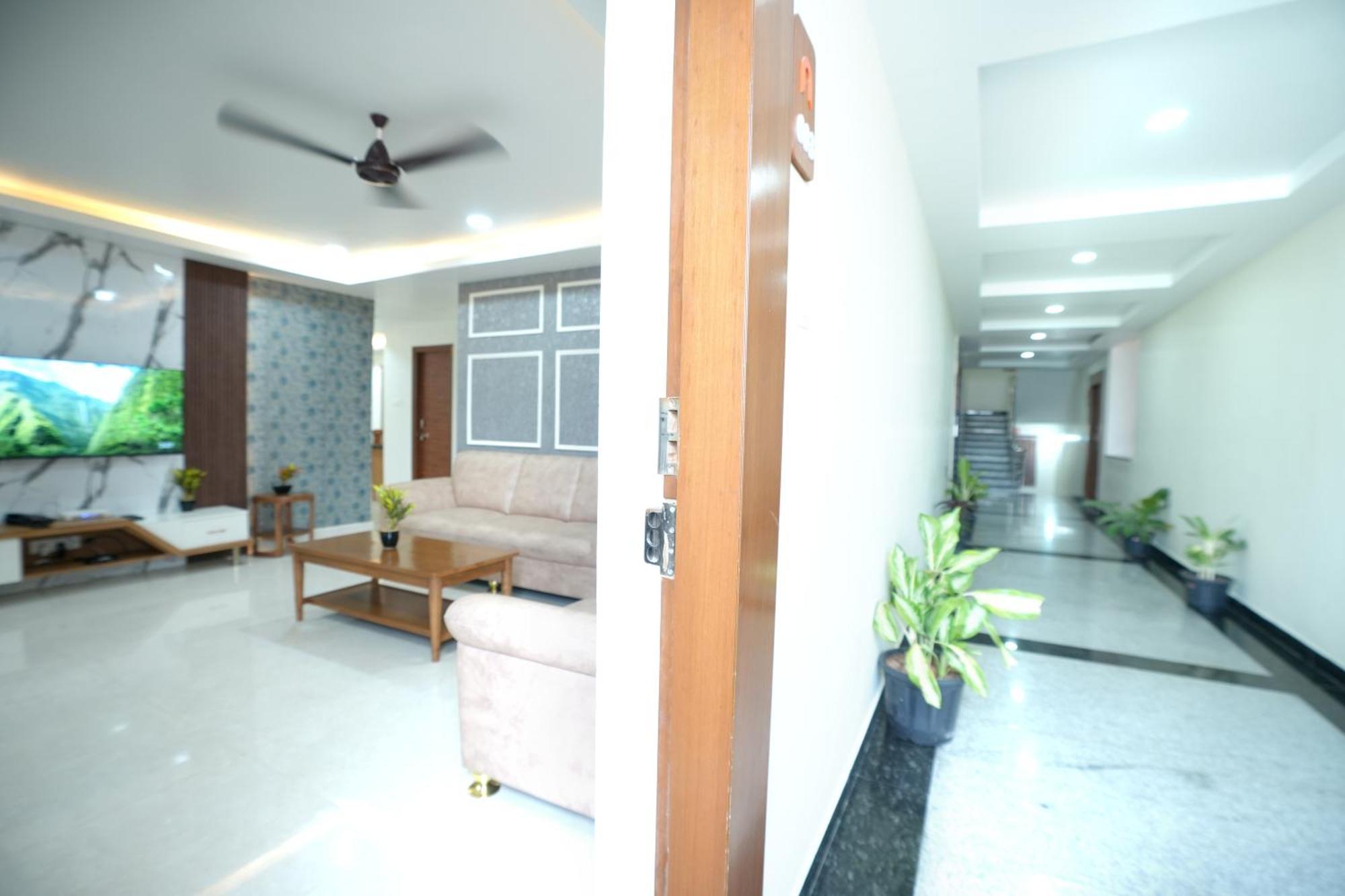 Viola Suites Hyderabad Eksteriør bilde
