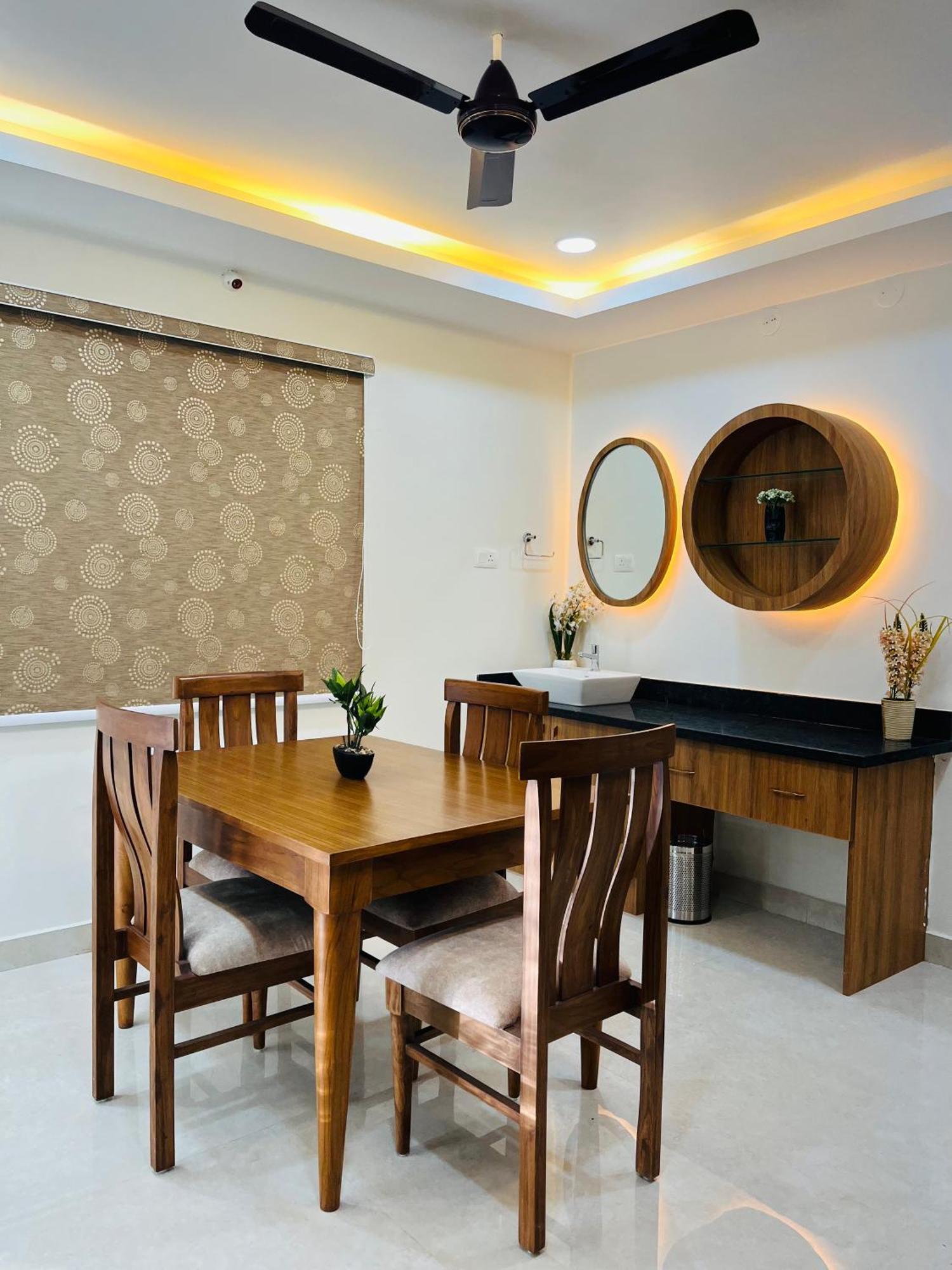 Viola Suites Hyderabad Eksteriør bilde